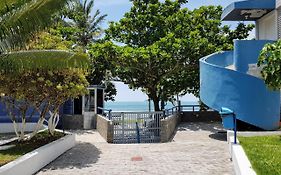 Praia do Tombo - Pé na areia